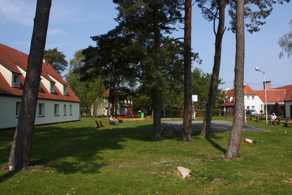 Osrodek Wypoczynkowy Merkury Mrzeżyno Kültér fotó