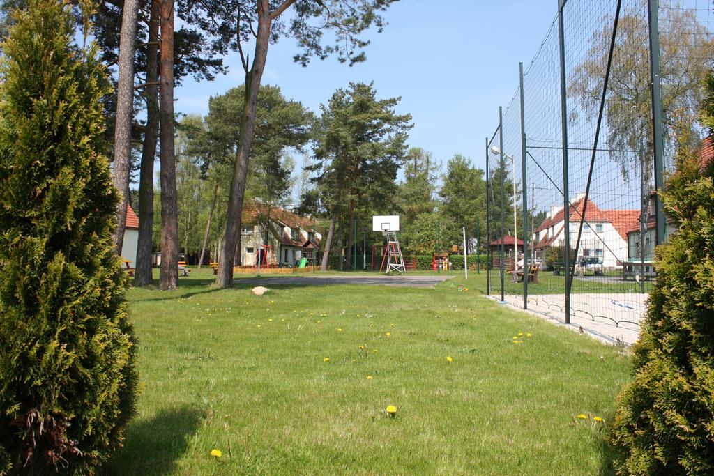 Osrodek Wypoczynkowy Merkury Mrzeżyno Kültér fotó